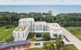 Hotel ARCHE Fabryka Samolotów w Mielnie